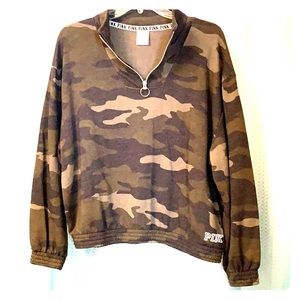 Women’s cropped half zip pullover